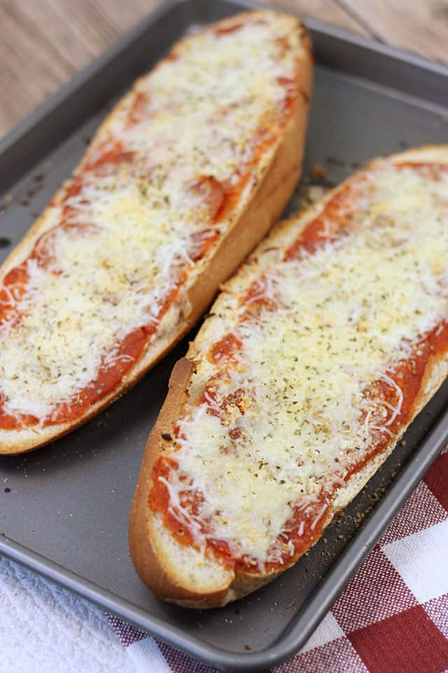 how to make pizza bread with french bread